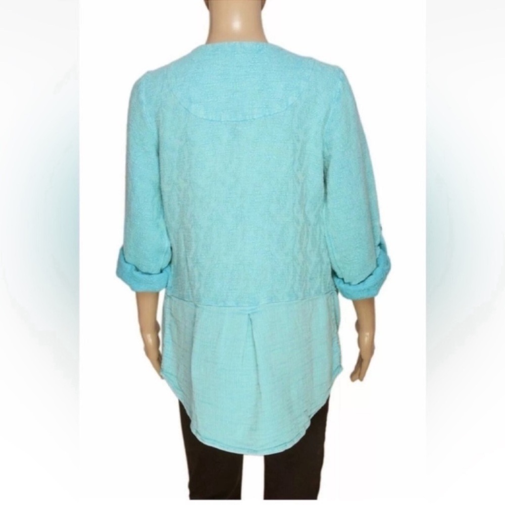 M Soft Surroundings Urban Escape Topper Top Tunic
Meadowbrook Button Pocket - Picture 3 of 11